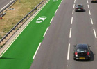 Prueban carreteras en Reino Unido para recargar coches eléctricos 